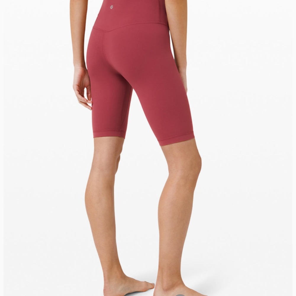 Lululemon Align Super High Rise Short 10’’